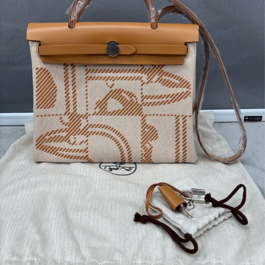 HERMES爱马仕 Herbag Zip 31 金棕银扣z刻限量款-0