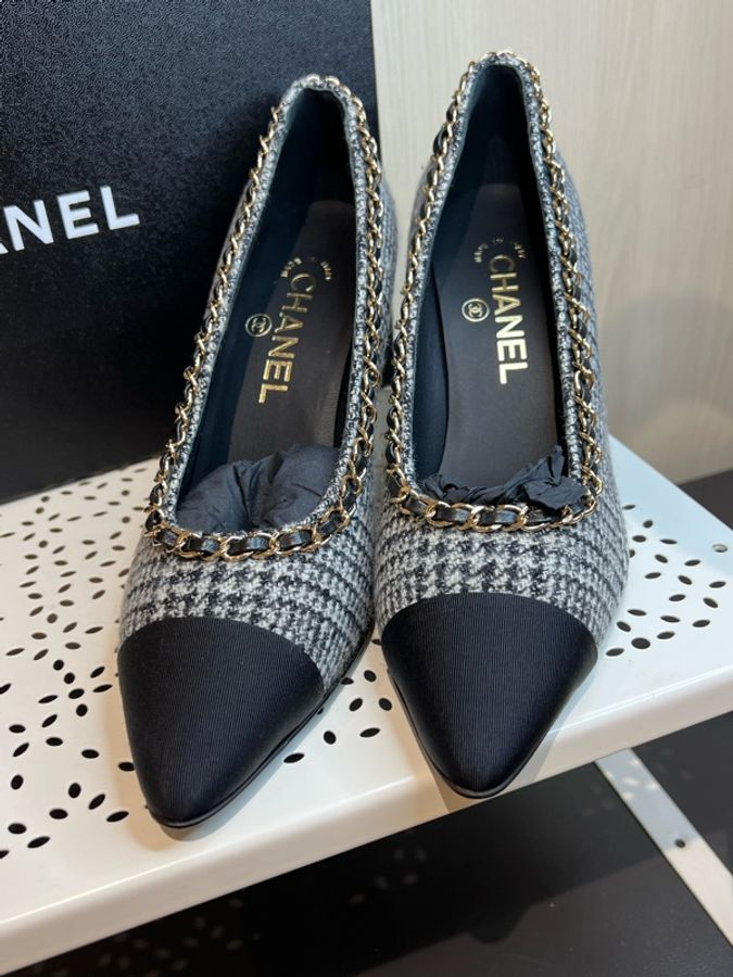 Chanel 全新 毛呢 皮穿鍊 氣質跟鞋-1