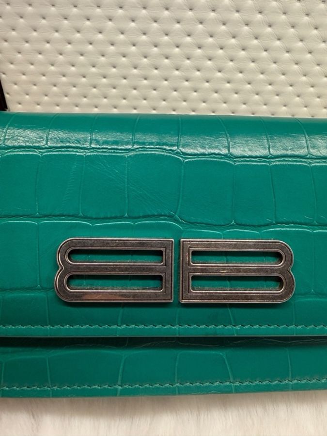 Balenciaga巴黎世家Gossip寶石綠鰐魚壓紋法棍包 底長19cm-5