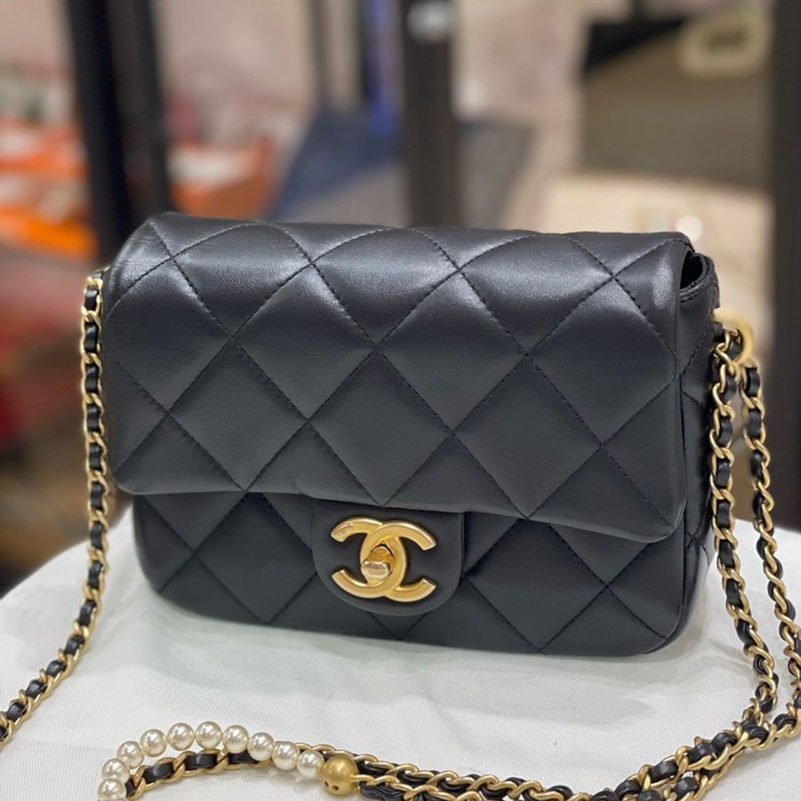 Chanel香奈兒 黑色珍珠風衣扣方胖子 保存很好 五金亮 包型飽滿-0