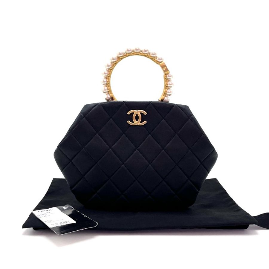 CHANEL 手工坊限量款 珍珠手環晚宴包 16*16*1 98新配件塵袋-2
