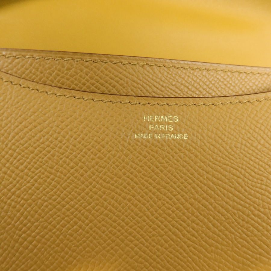 HERMES Epsom皮革Constance Mini肩背袋Sesame-5