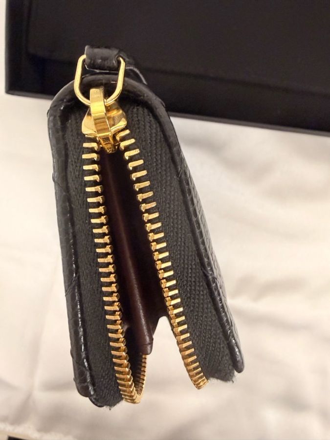 新款Chanel 黑荔枝皮金釦拉鏈零錢包-17