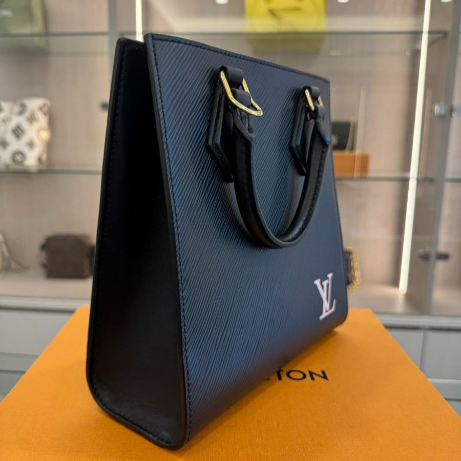 *SHIHNA名牌精品*LV M58660 Sac Plat BB 水波紋琴譜包-1