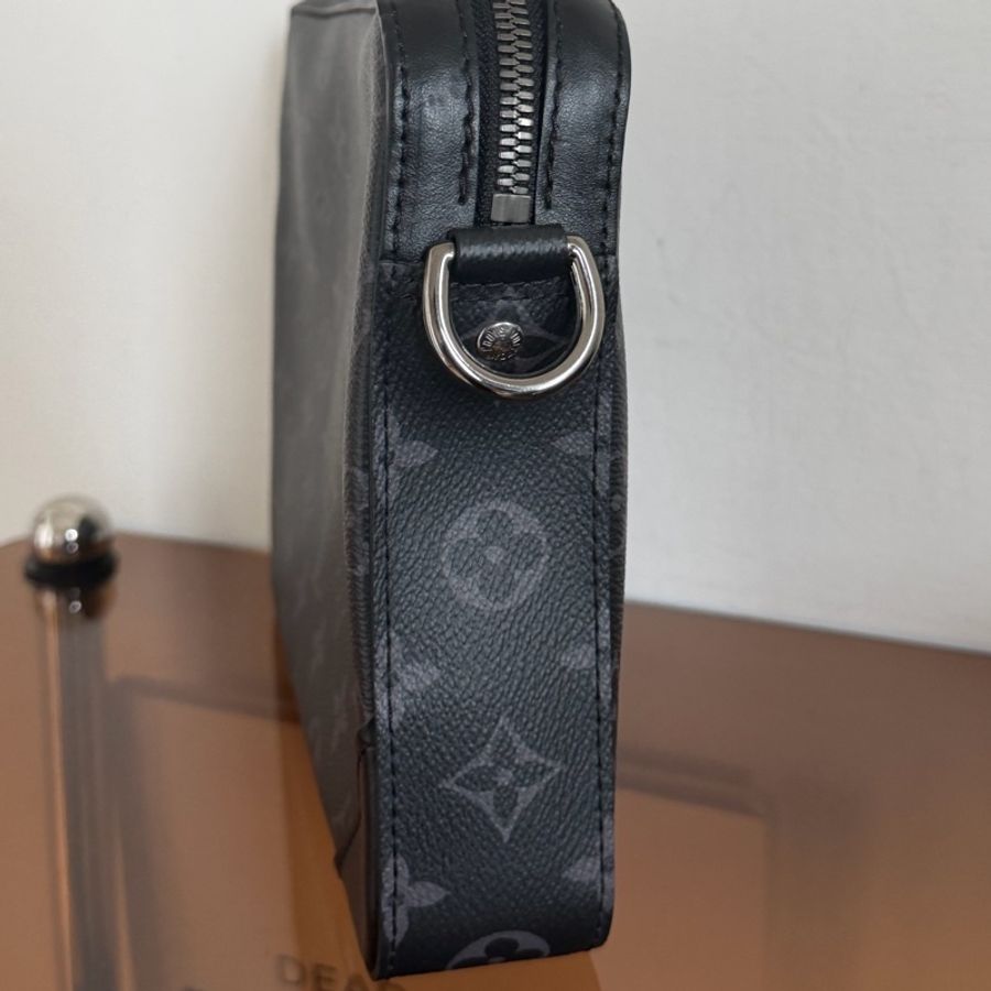 #98新 Louis Vuitton Trio 三合一黑武士郵差包 芯片款-2