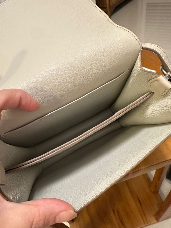 Hermes Roulis 19 豬鼻包 冰川白銀扣-9