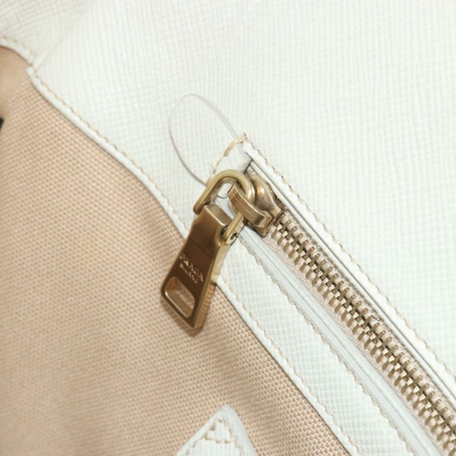 【日本直送】PRADA 手提包 帆布 米色 金色 正品 192530A-23