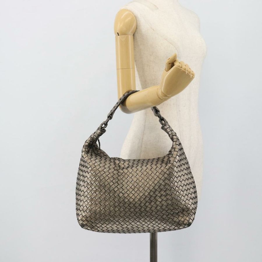 【日本直送】BOTTEGA VENETA INTRECCIATO 單肩包皮革銀色正品 194742V-22