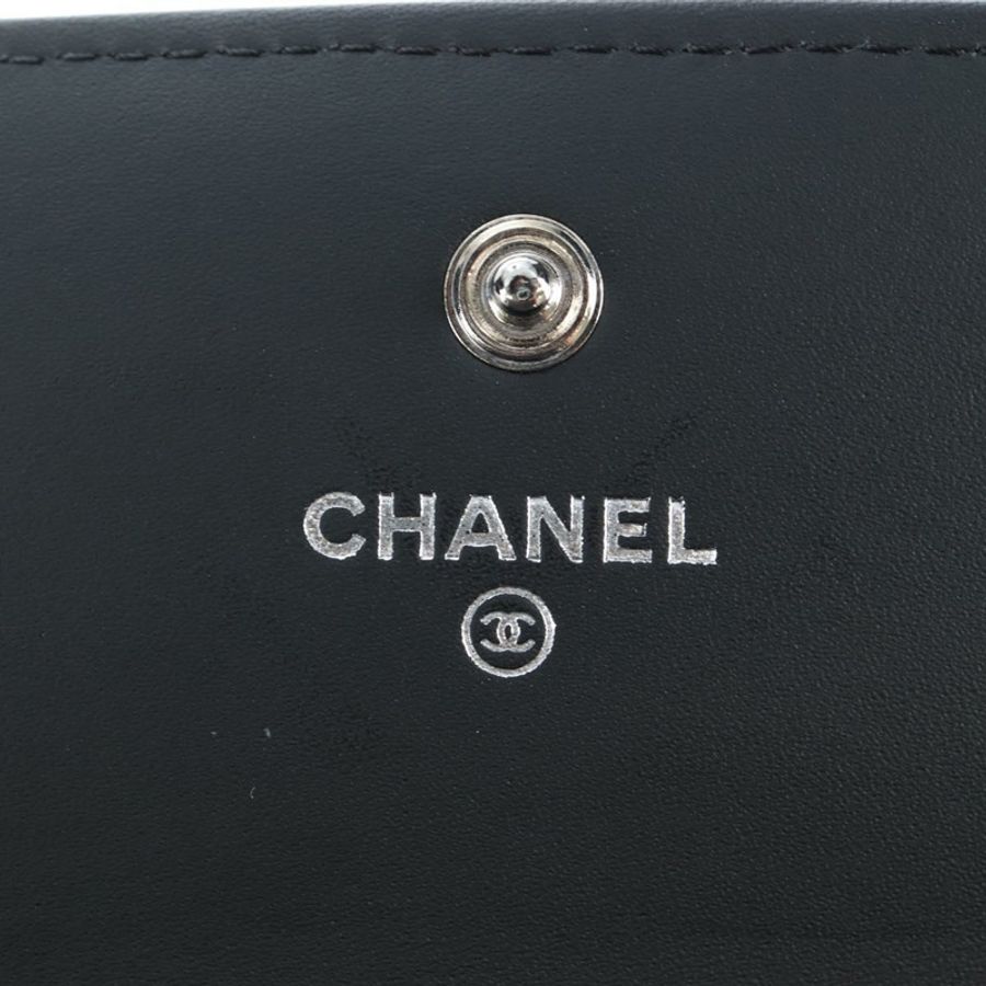 【日本直送】香奈兒 (CHANEL) 亮面絎縫長錢包,黑色漆皮,銀色雙C標誌,貨號 194160M-18