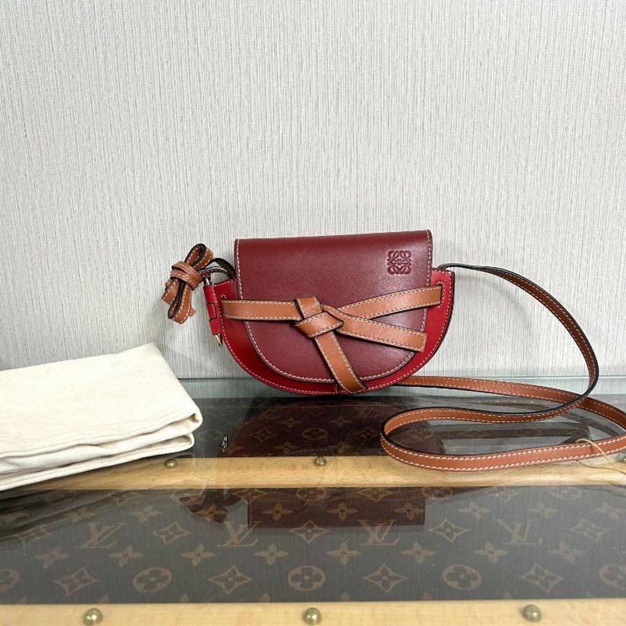 LOEWE Gate拼色金扣馬鞍包 21*13*8.5 98新配件塵袋-1