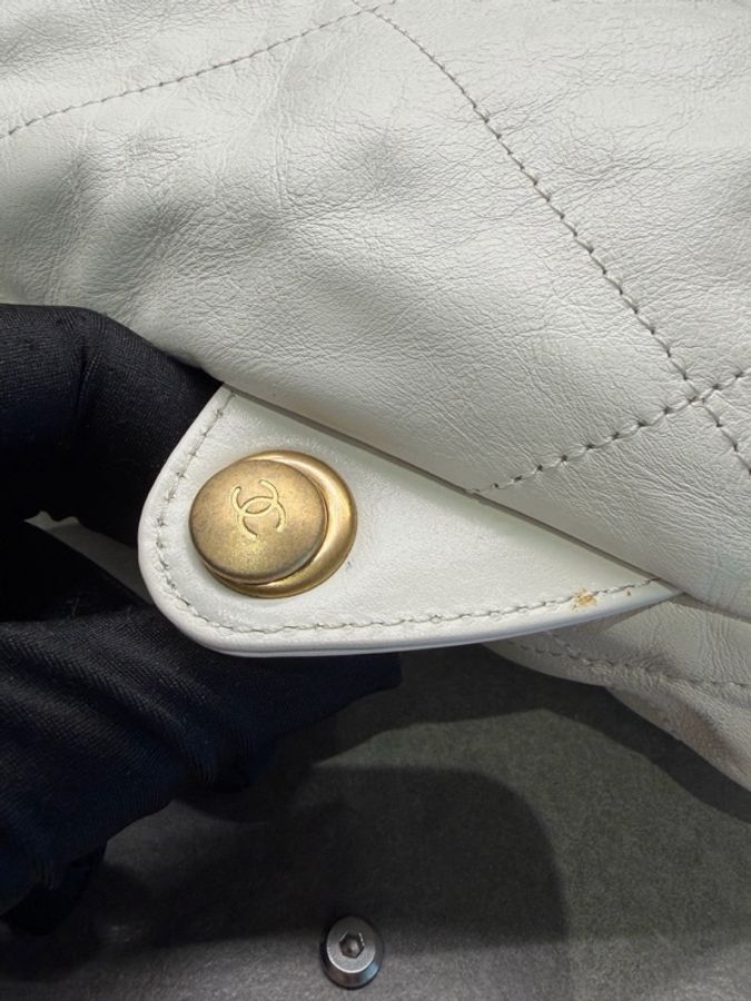 Chanel 香奈兒 22Bag 23p金扣 白色 菱格 牛皮 手提 背包雙肩包 Size:34*29*7 釐米,附件:塵袋-15