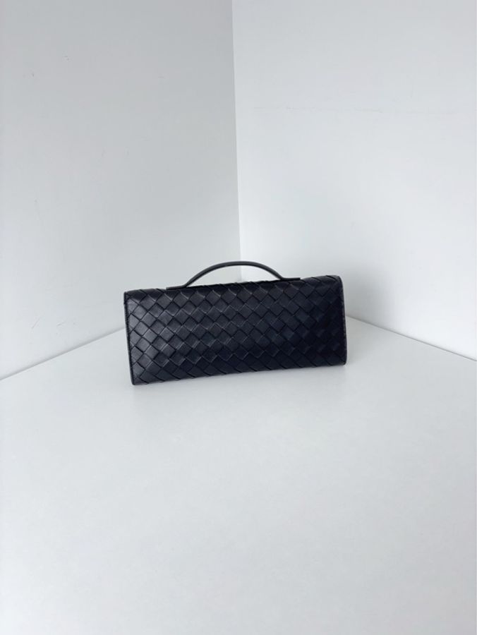 Bottega Veneta🫶🏻 新款芯片 長款Andiamo CLutch 黑色金扣 編織手拿包 晚宴包💕 99新✨ 尺寸31*13.5*3-1