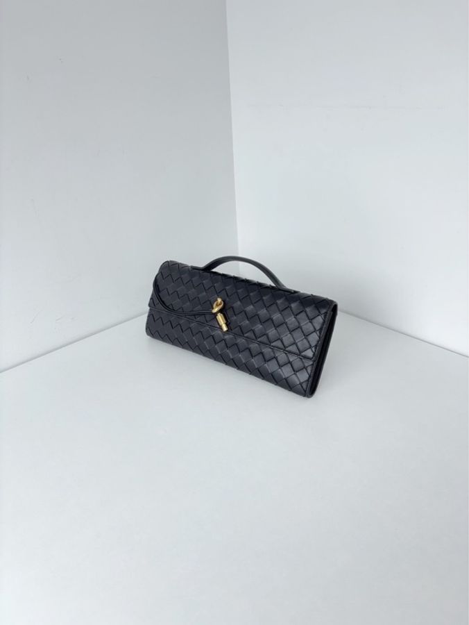 Bottega Veneta🫶🏻 新款芯片 長款Andiamo CLutch 黑色金扣 編織手拿包 晚宴包💕 99新✨ 尺寸31*13.5*3-2