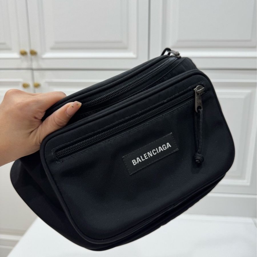 BALENCIAGA 巴黎世家 Explorer 黑色 尼龍 胸包 腰包胸口包 側背包 肩背包 斜背包-1