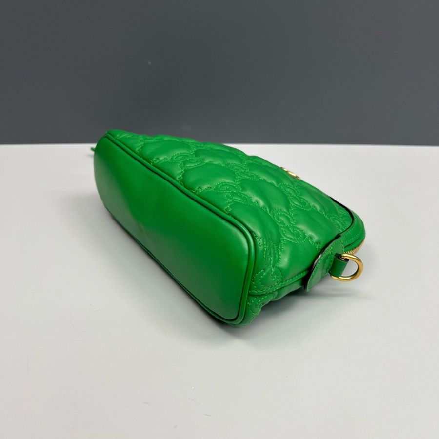 Gucci古馳 綠色全皮壓花貝殼包 97新-3
