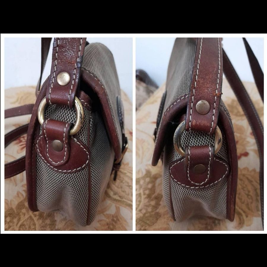 Bally 正版 絕版老件 實用隨身方便 真皮及帆布身 有明顯倉庫折舊 肩背 斜背包 請看商品敘述-12