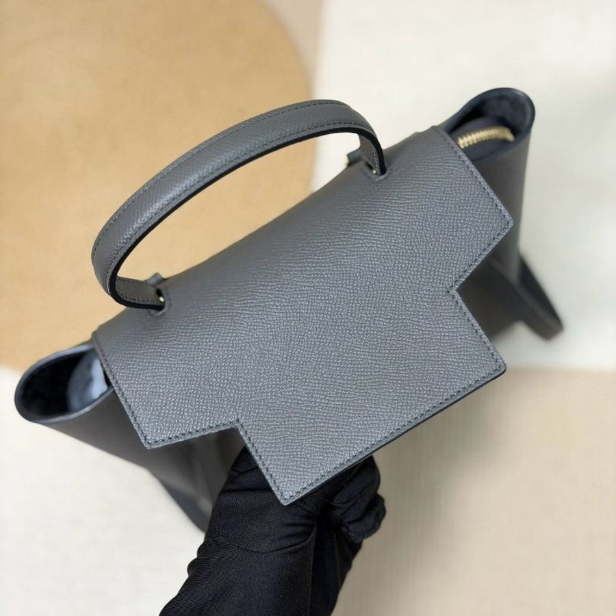 (近全新美包😍)🏷Celine 瑟琳.Nano Belt 鯰魚包-16