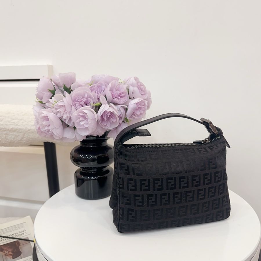 【赫蒂國際精品】 Fendi Zucchino 帆布手拿包 vintage-2