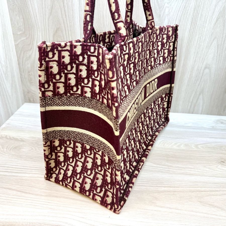 DIOR酒紅緹花中號BOOK TOTE-5