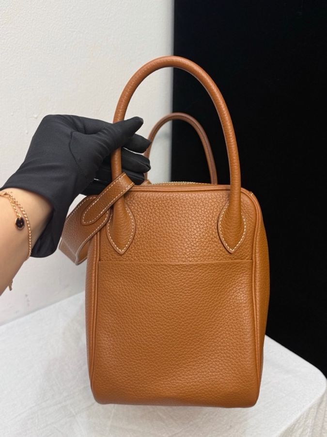 Hermès 愛馬仕Lindy30金棕銀Tc皮 T刻 塵袋-3
