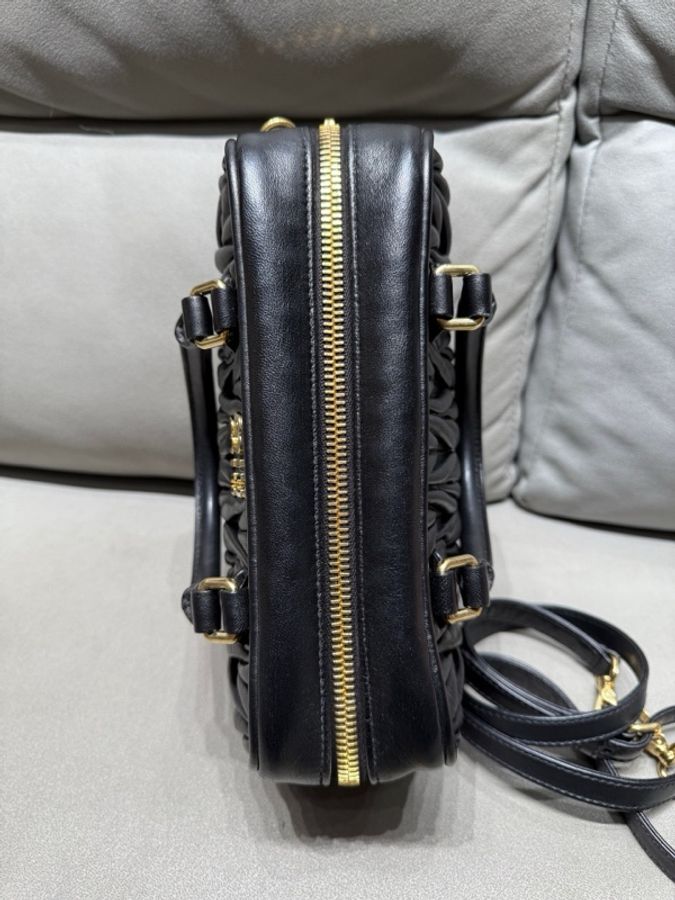 miumiu繆繆Arcadie保齡球包 尺寸25*16*8-5