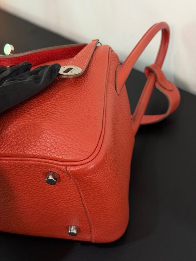 Hermès 愛馬仕Lindy26紅色銀扣TC皮 T刻-10