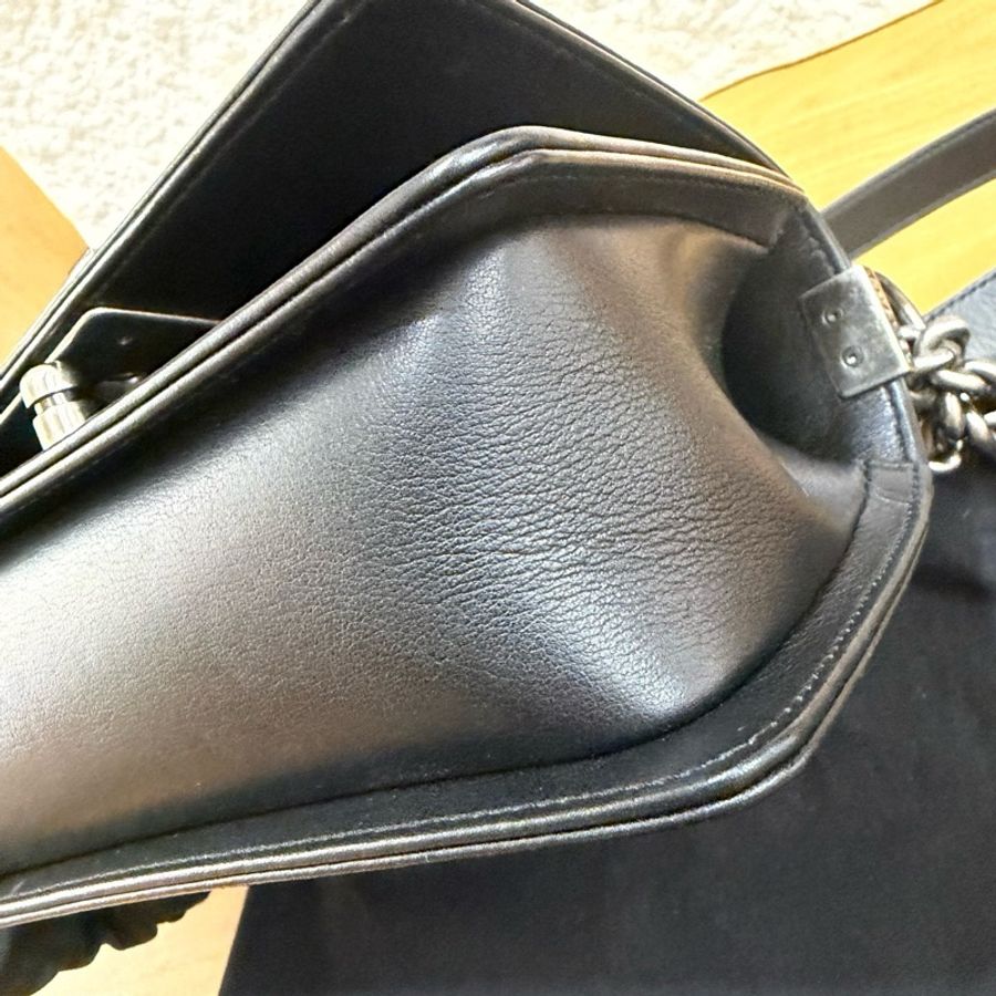 香奈兒/Chanel leboy黑色V紋牛皮,手提斜挎單肩包 20開-20