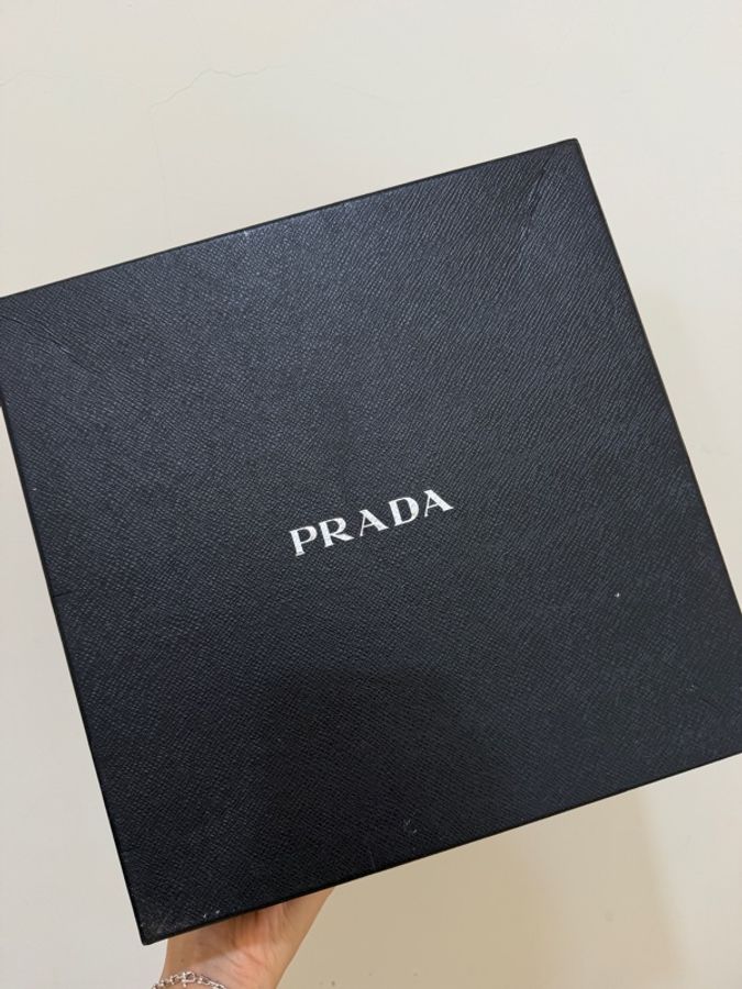 PRADA Re-Nylon 漁夫帽 三角鐵牌 LOGO 黑色 二手 附原廠盒子 紙袋 尺寸:L-9