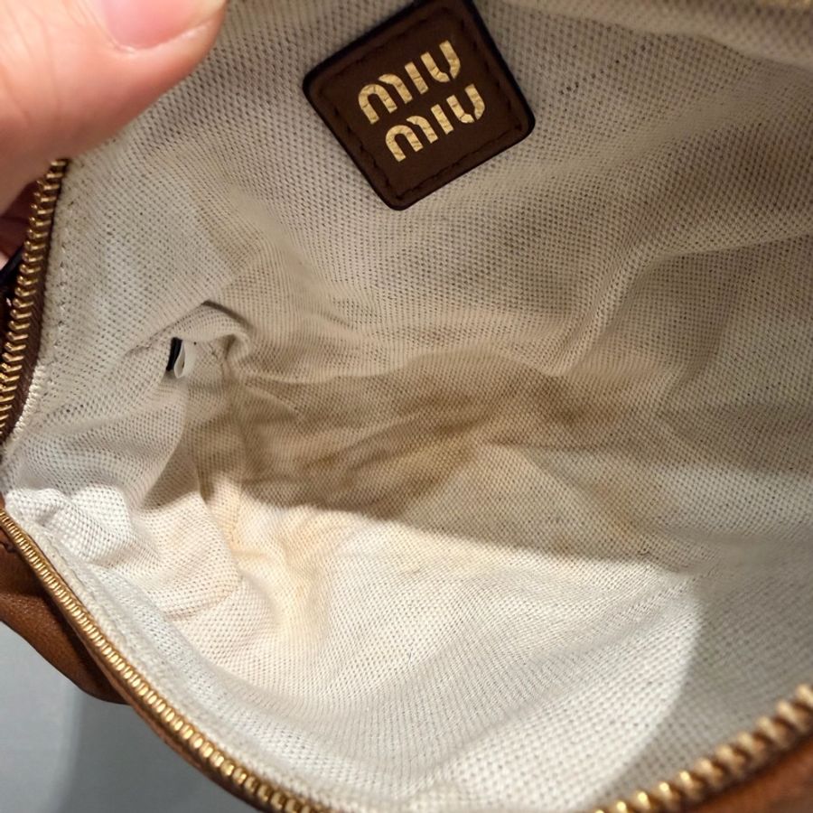 MIU MIU 皮革 圓筒包 筆筒包 肩背包 棕-10