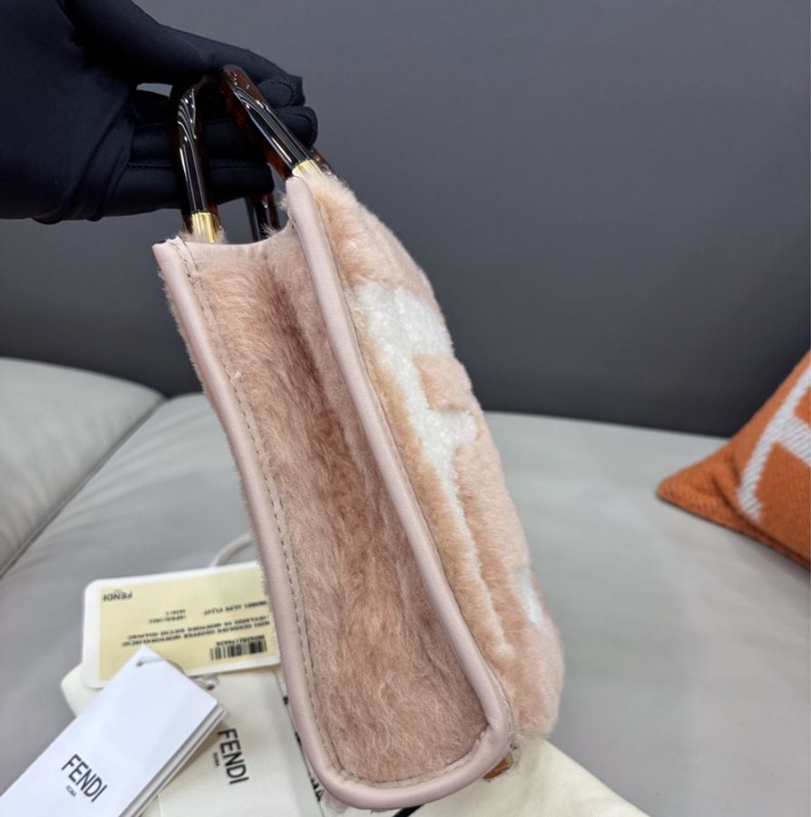 Fendi • 經典FF羊羔毛迷你托特包 閒置帶膜-2