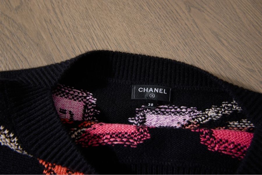 Chanel 21SS春夏系列後背彩虹撞色字母山羊絨無袖背心 Size38-6