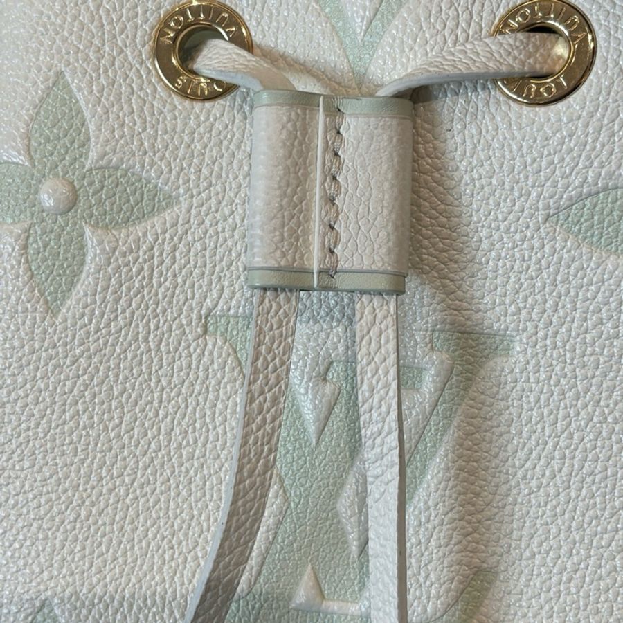 路易威登 LOUIS VUITTON NÉONOÉ BB抹茶綠色全皮壓紋 水桶包手提包斜挎包單肩包-6
