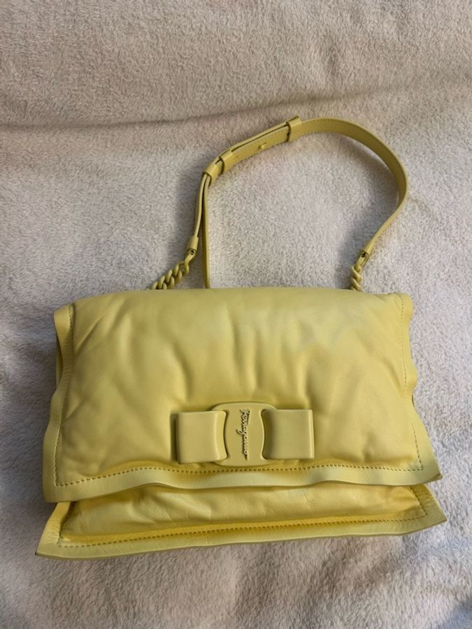 ferragamo 雲朵包-2