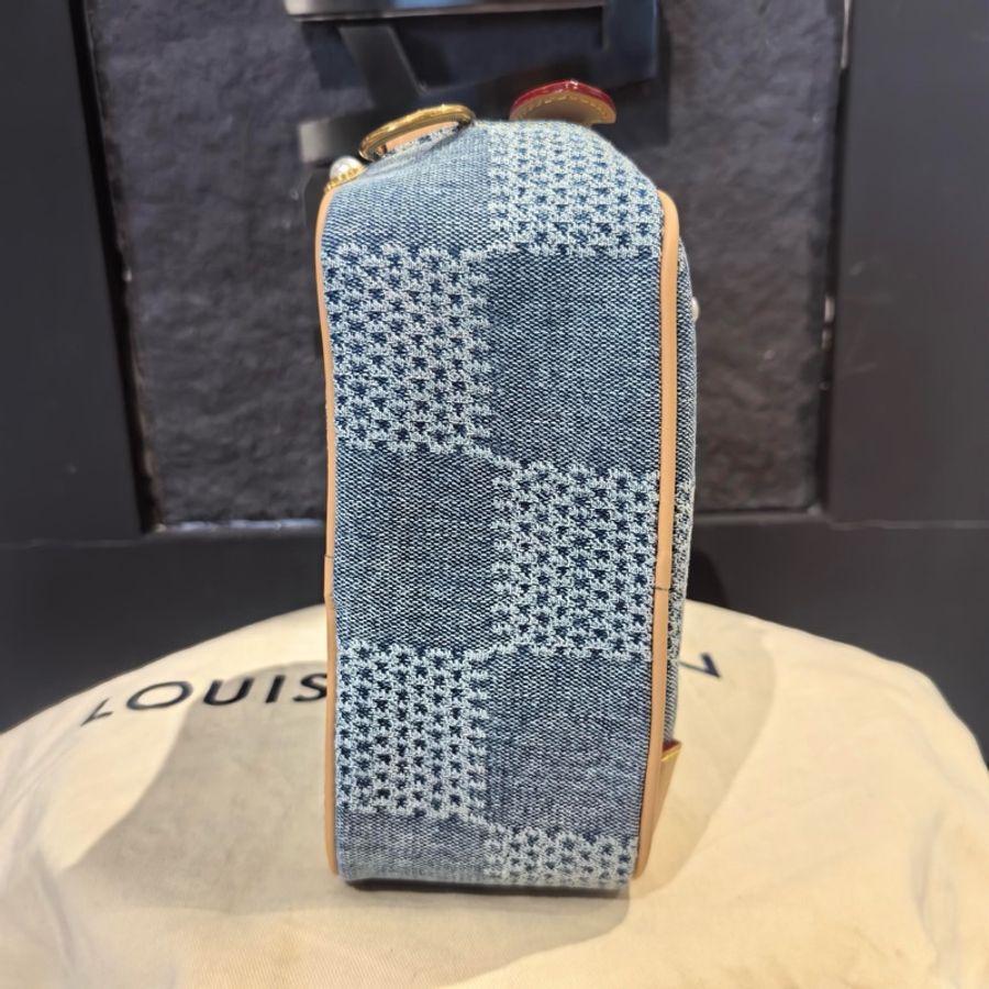 路易威登/Louis Vuitton Chess 郵差包 淺藍色丹寧牛仔棋盤格斜挎包手提包-4