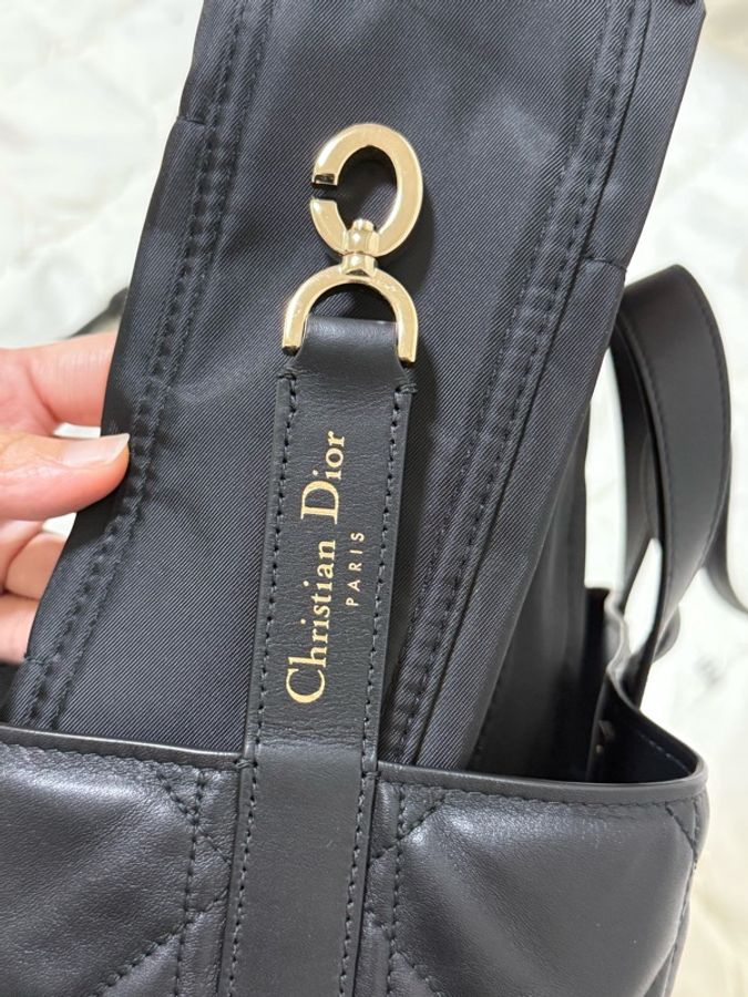 Dior Toujours 中型直式托特包 黑色小牛皮-18