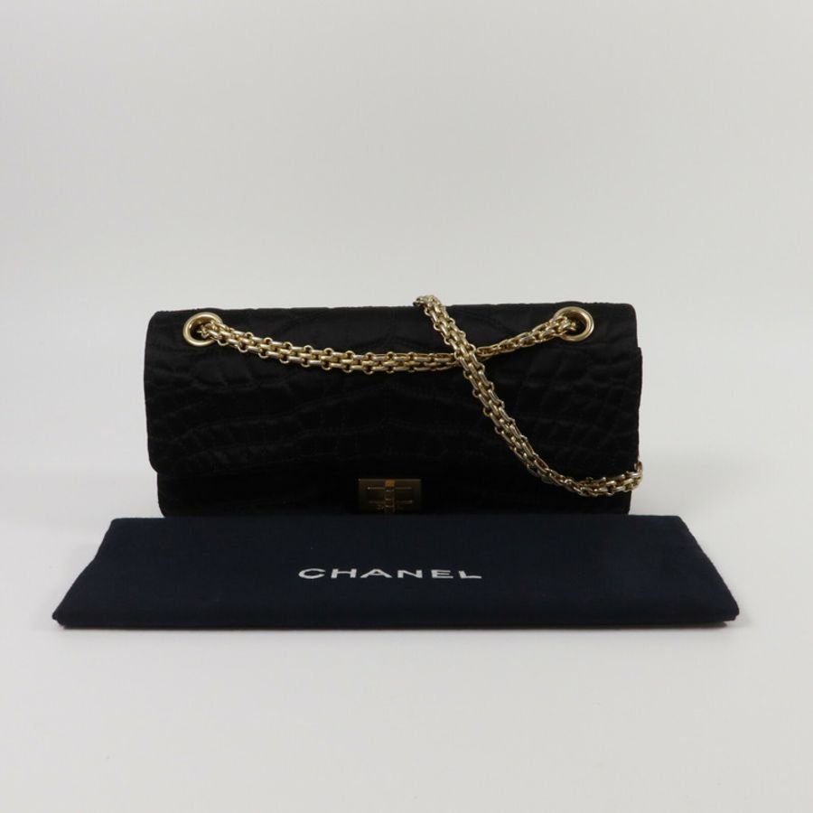 CHANEL Satin 2.55 East West鏈帶肩背袋-9