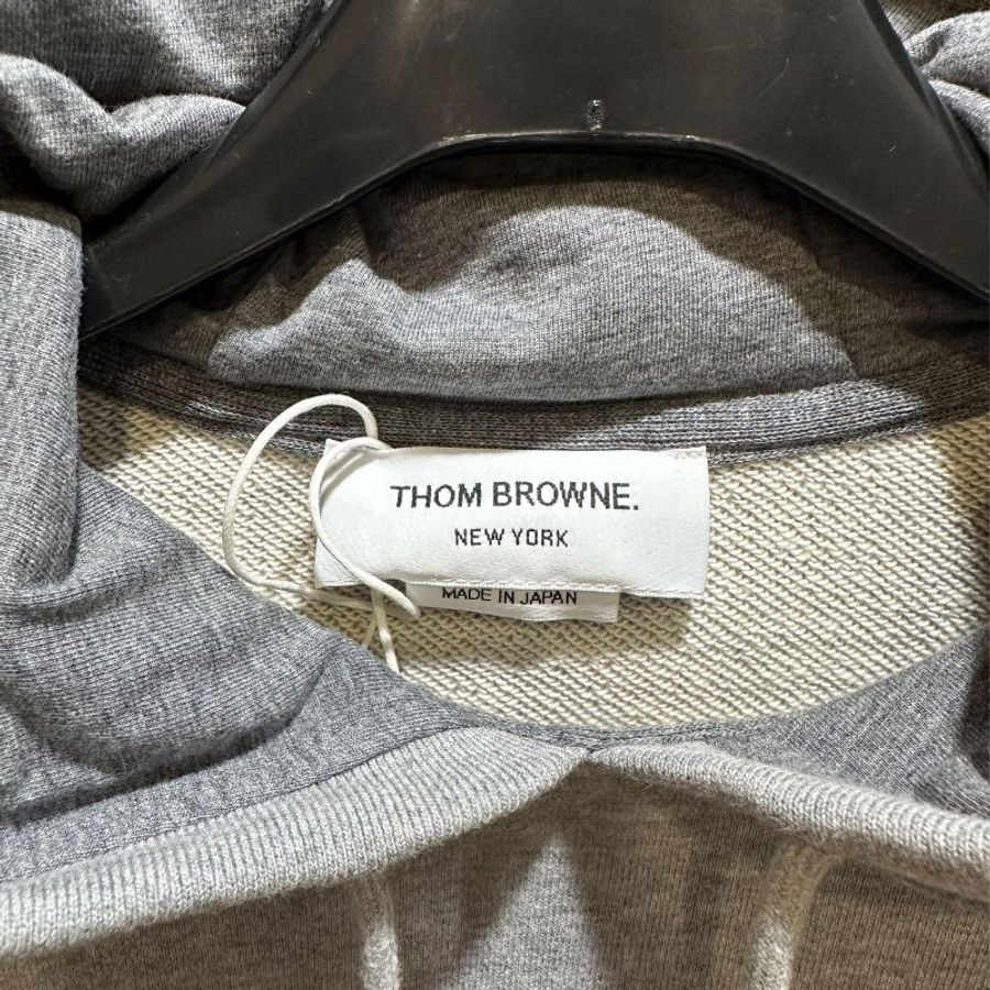 💎Han's house精品服飾💎THOM BROWNE TB 四槓 連帽 衛衣 帽T 日本製造 原價30500-3