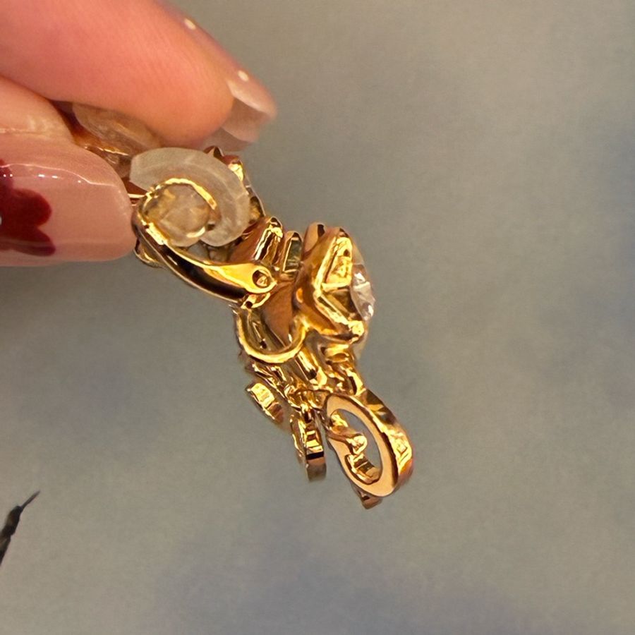 Gucci 金鑽星星字母logo耳夾🤍-7