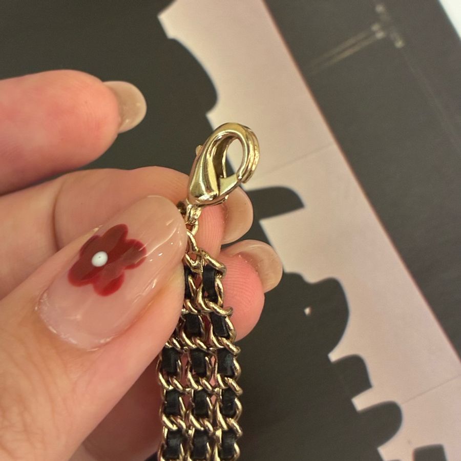 Chanel 皮穿鍊雙C邊彩鑽頸鏈✨🤍-18
