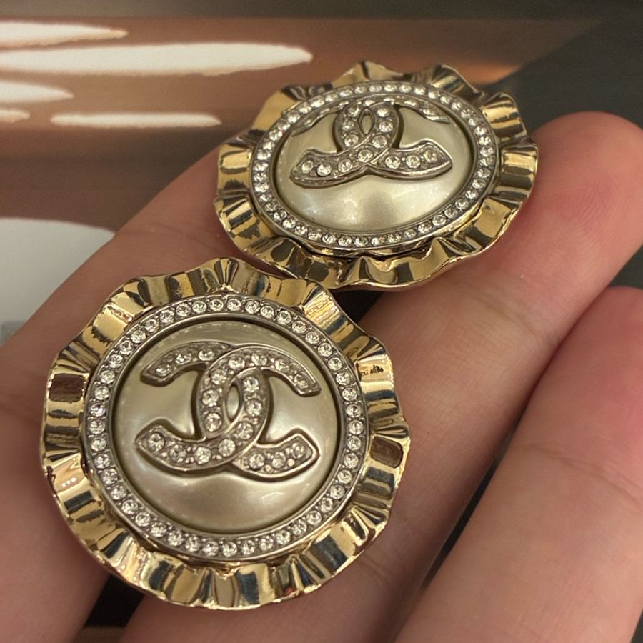Chanel 金裙邊雙C鑽耳環✨-5