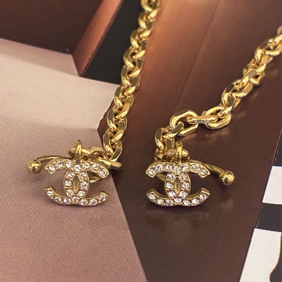 Chanel 金色雙C水鑽垂墜耳環+耳釦🎀-7