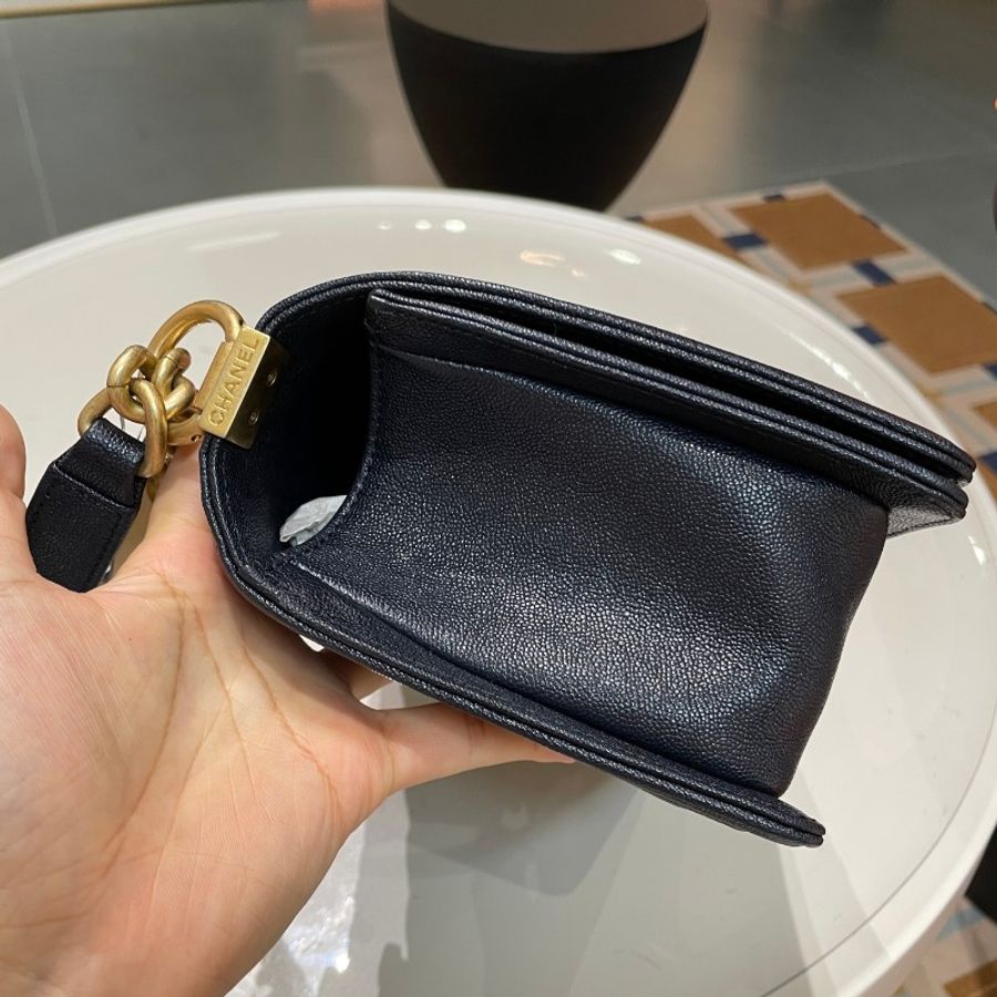 CHANEL香奈儿leboy荔枝纹牛皮海军蓝金扣中号链条包25×12×7.5-13