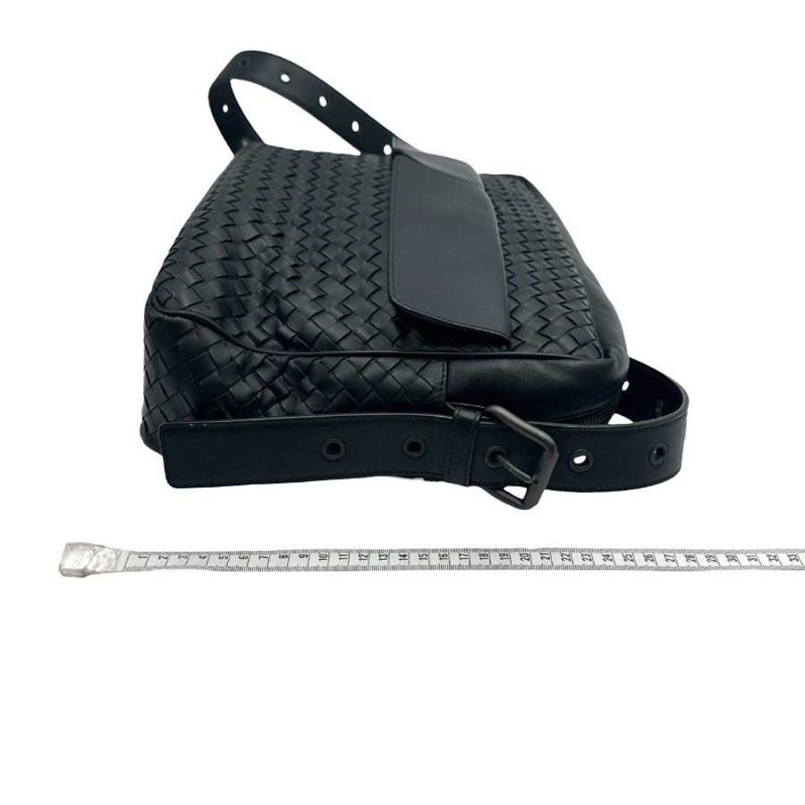 【美收精品】Bottega Veneta 黑色 Intrecciato 編織皮革信差包 C-802【隔月月中將轉賣至日本 上架期限30天】-18