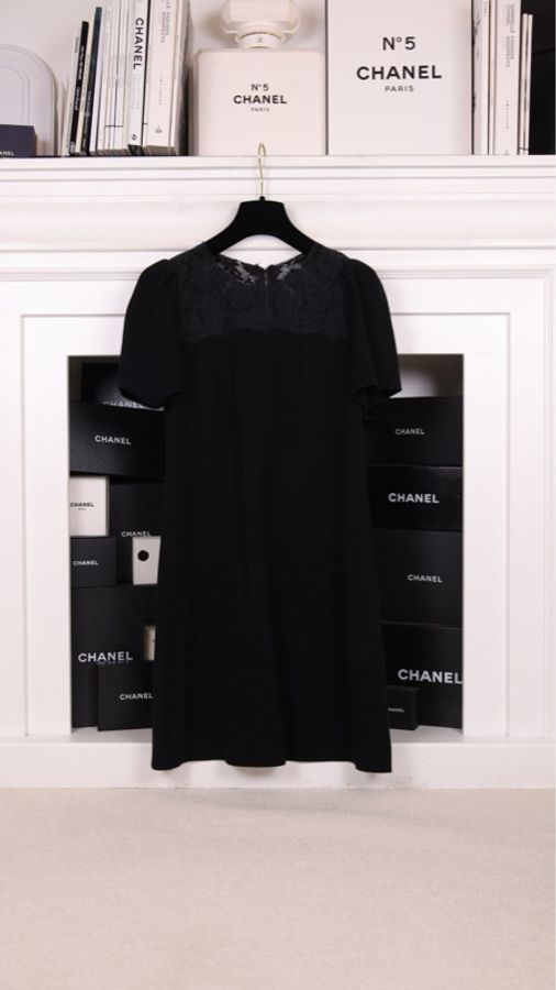 Dolce&Gabbana黑色蕾丝拼接短袖连衣裙-0
