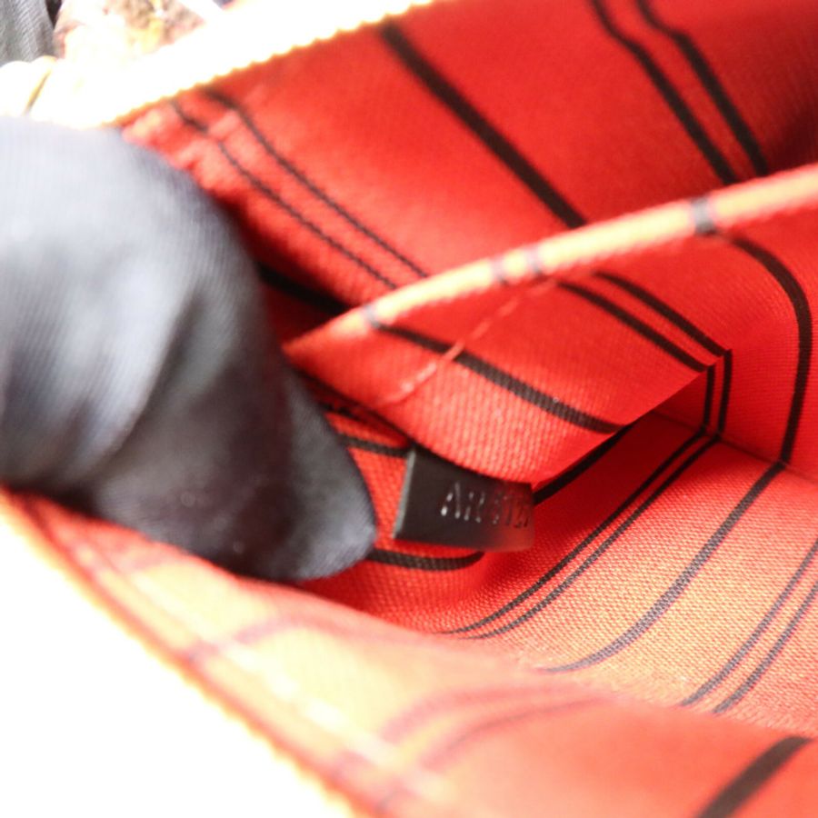 LOUIS VUITTON Monogram World Tour Neverfull MM手挽袋-12