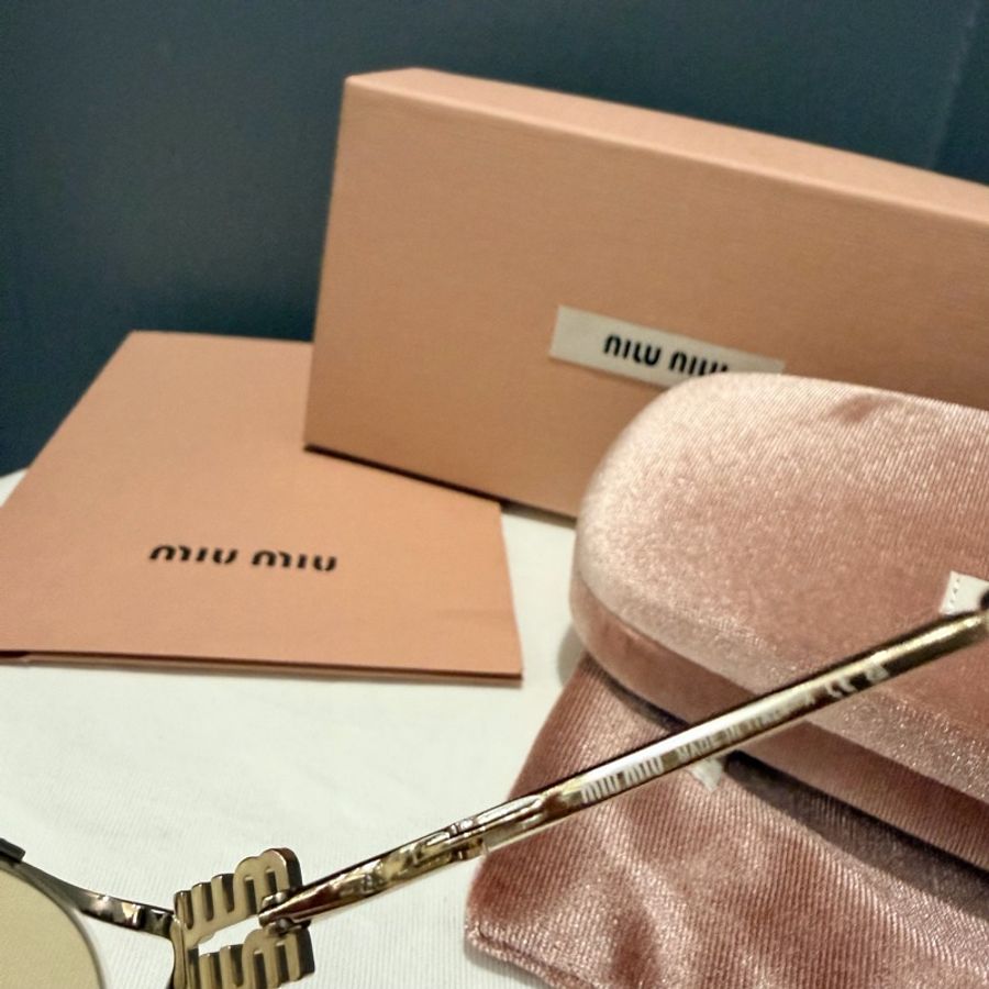 Miu Miu 新款橢圓 金屬框架 太陽眼鏡-10
