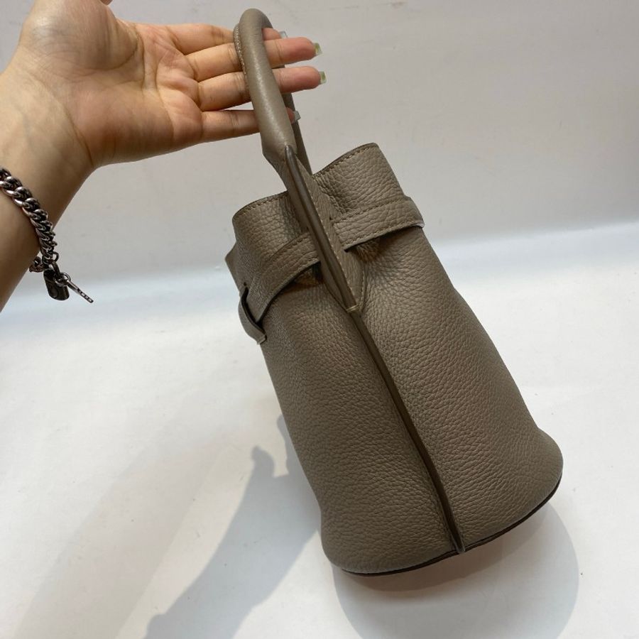CELINE赛琳BIG BAG BUCKET大象灰荔枝纹牛皮nano水桶包21*15*15-18