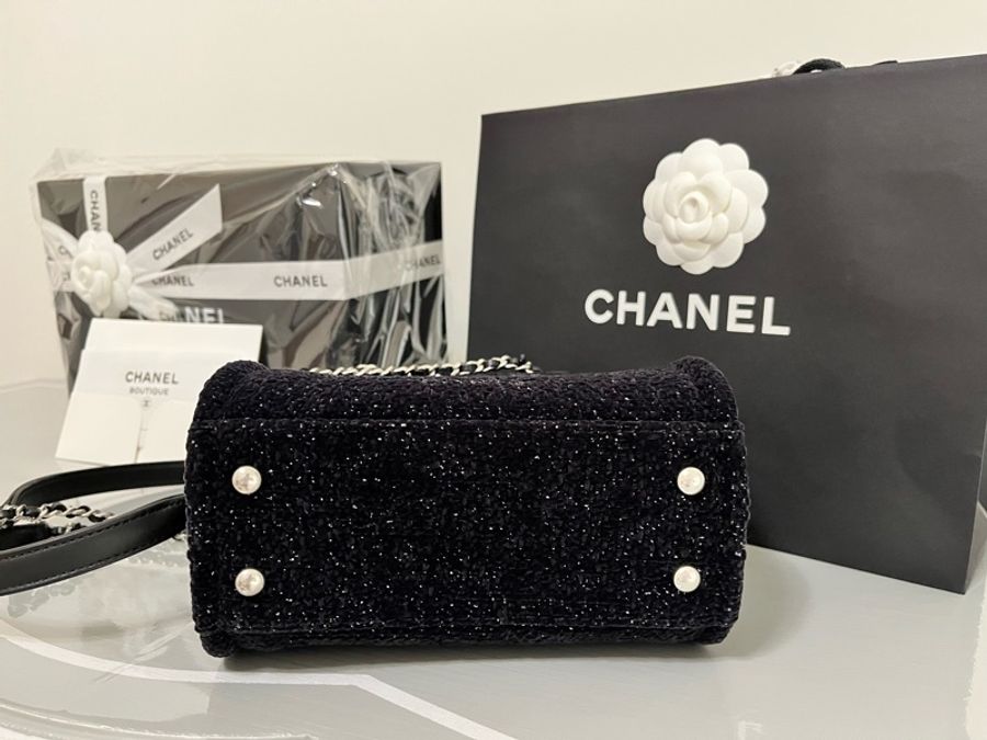 CHANEL 香奈兒《全新》26A Mini Beach Bag 迷你海灘包|黑銀|全配|購物證明影印-9