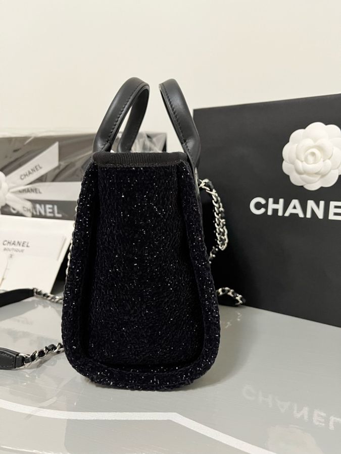 CHANEL 香奈兒《全新》26A Mini Beach Bag 迷你海灘包|黑銀|全配|購物證明影印-37