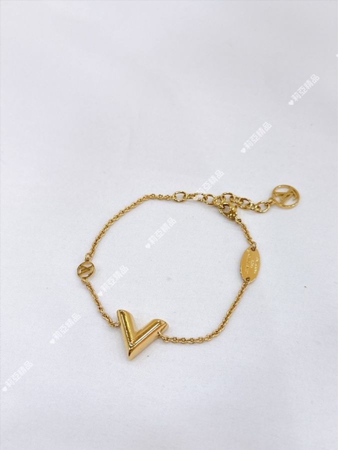 莉亞精品♡ LV M00858 V字手鏈 金 二手美品-1